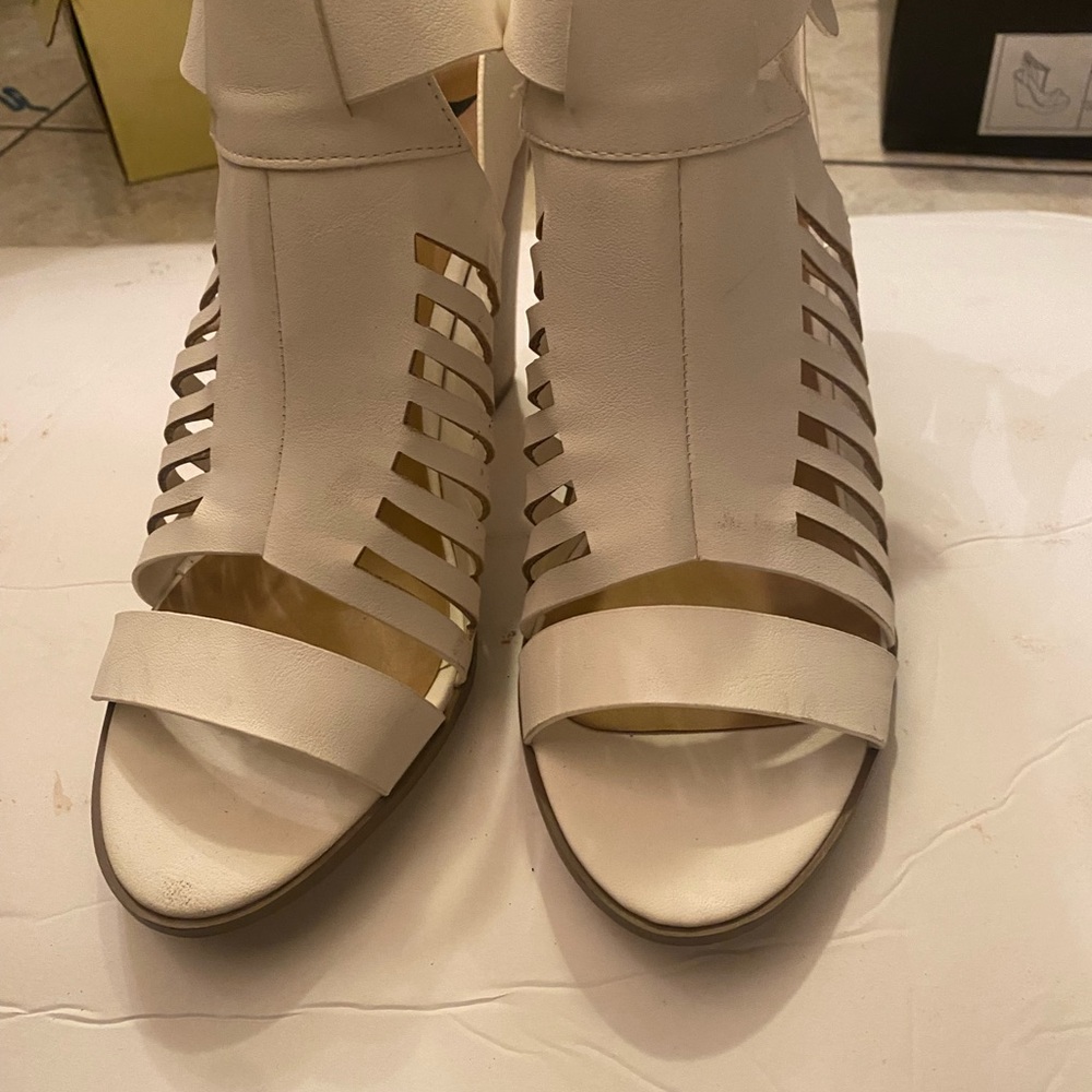 Sheiks white heeled sandals like new.
